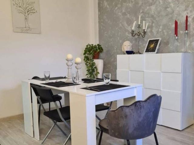 Appartamento in vendita a Como, Lombardia