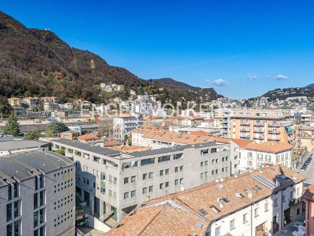 Appartamento in vendita a San Bartolomeo, Como