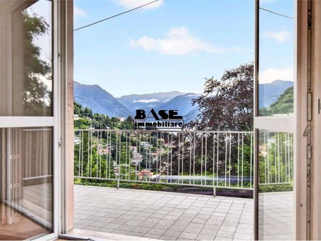Appartamento in vendita a Como, Lombardia