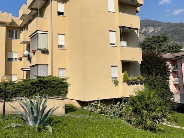 Appartamento in vendita a Polano, Como