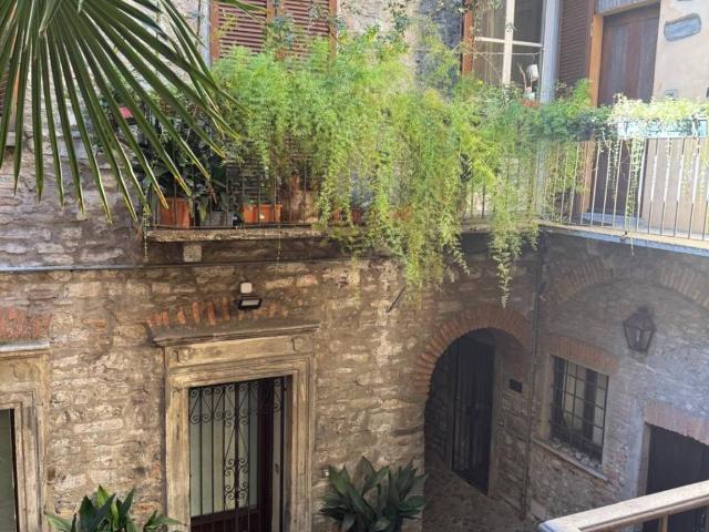 Appartamento in vendita a San Bartolomeo, Como