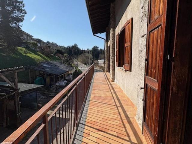 Appartamento in vendita a Sagnino, Como