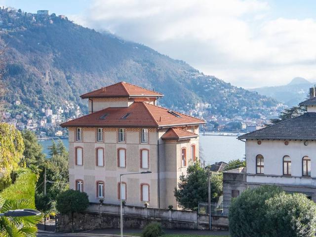 Appartamento in vendita a Cardano, Como