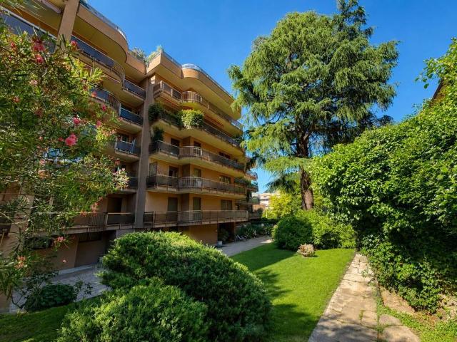 Appartamento in vendita a Como, Lombardia