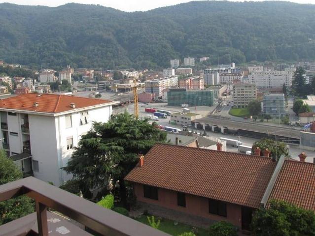 Appartamento in vendita a Como, Lombardia