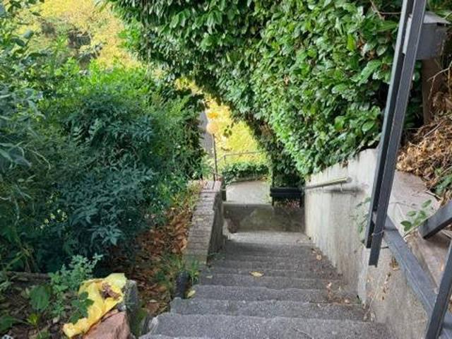 Appartamento in vendita a Sagnino, Como