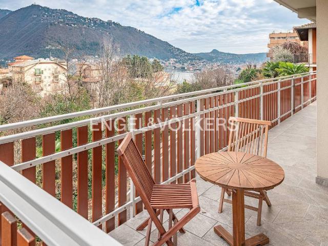 Appartamento in vendita a Sagnino, Como
