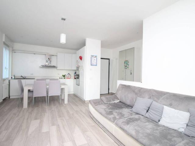 Appartamento in vendita a Caserme, Como