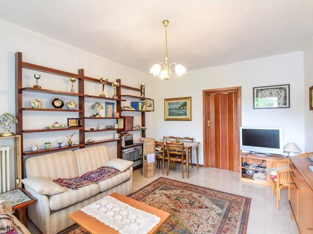 Appartamento in vendita a Como, Lombardia