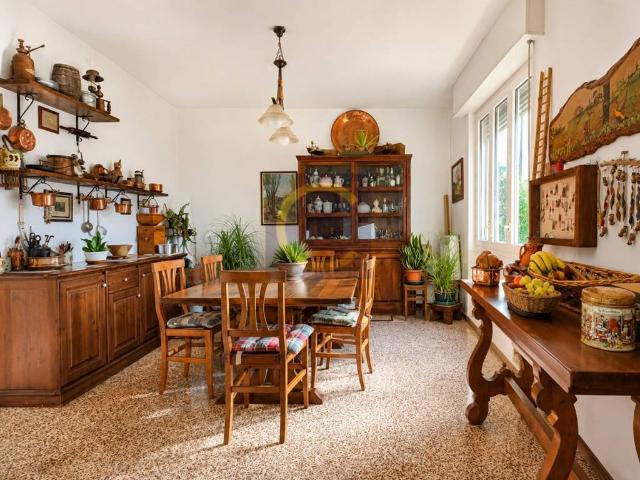 Appartamento in vendita a Sagnino, Como