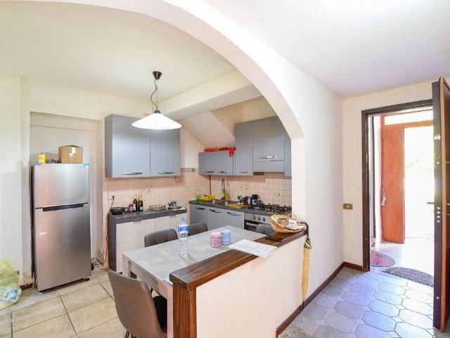Appartamento in vendita a Como, Lombardia
