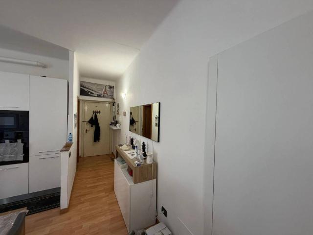 Appartamento in vendita a Como, Lombardia
