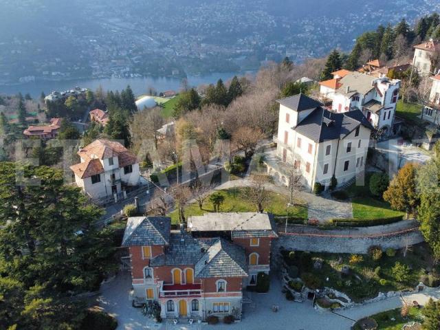 Villa Indipendente in vendita a Brunate, Como