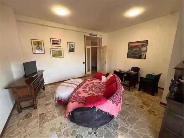 Appartamento in vendita a Caserme, Como