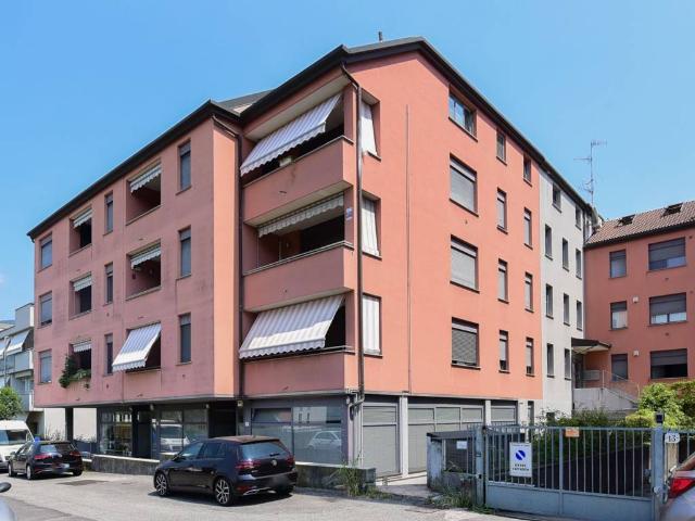 Appartamento in vendita a Caserme, Como