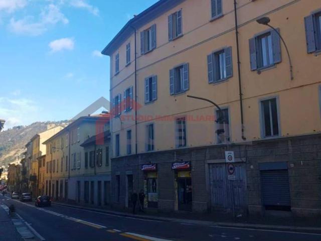 Appartamento in vendita a San Bartolomeo, Como