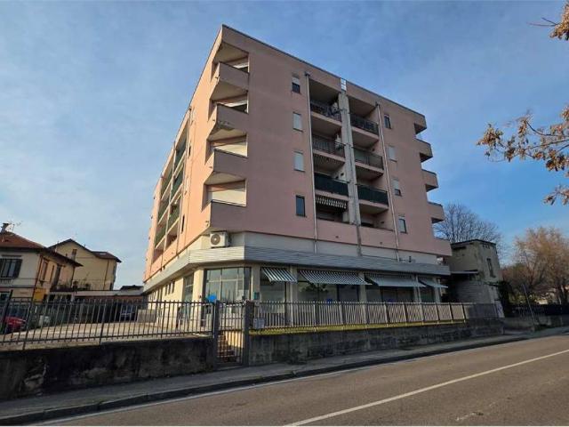 Appartamento in vendita a Como, Lombardia
