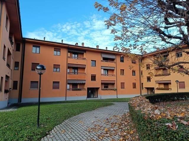 Appartamento in vendita a Tavernola, Como