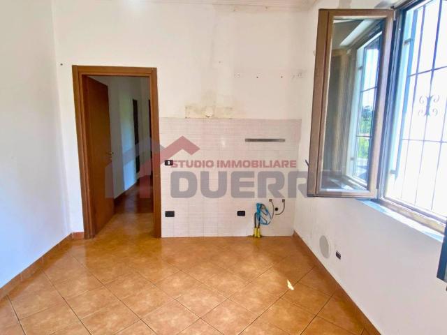 Appartamento in vendita a Como, Lombardia