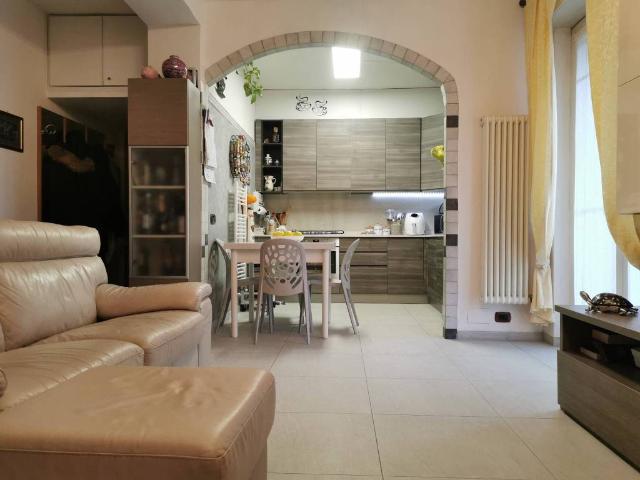 Appartamento in vendita a Prestino, Como