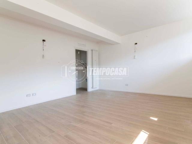 Appartamento in vendita a Sagnino, Como