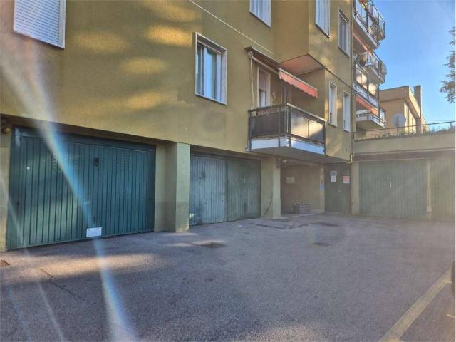 Appartamento in vendita a Sagnino, Como