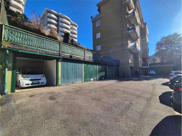 Appartamento in vendita a Sagnino, Como