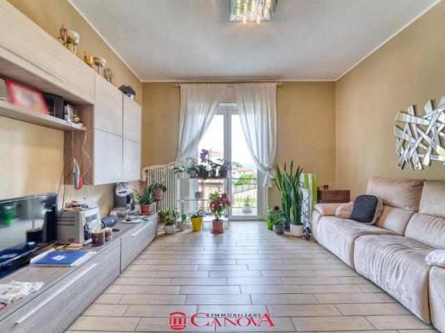 Appartamento in vendita a Como, Lombardia