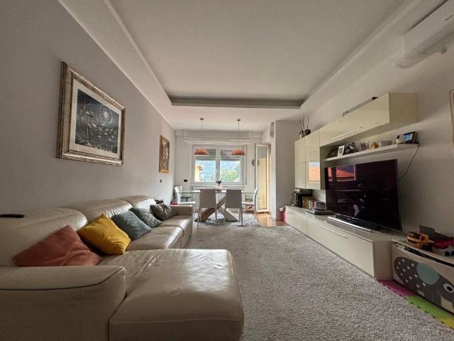 Appartamento in vendita a Gerenzana, Como