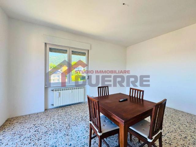 Appartamento in vendita a Sagnino, Como