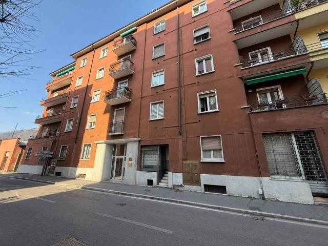 Appartamento in vendita a Caserme, Como