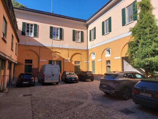 Appartamento in vendita a Como, Lombardia