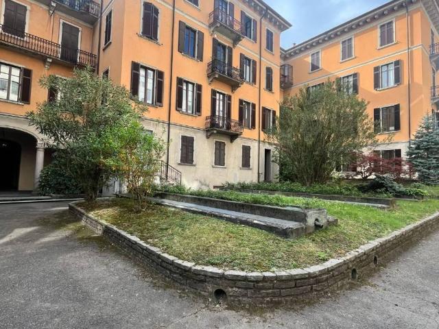 Appartamento in vendita a San Bartolomeo, Como
