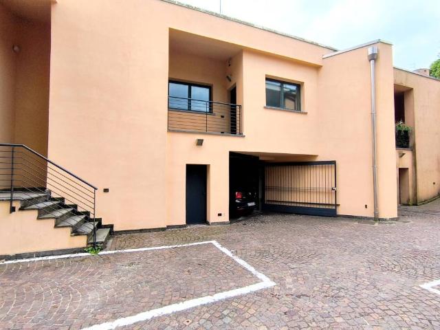 Appartamento in vendita a San Martino, Como