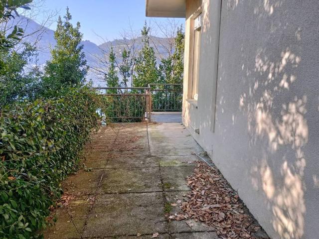 Appartamento in vendita a Garzola, Como