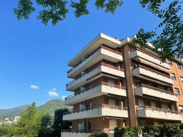 Appartamento in vendita a Sagnino, Como