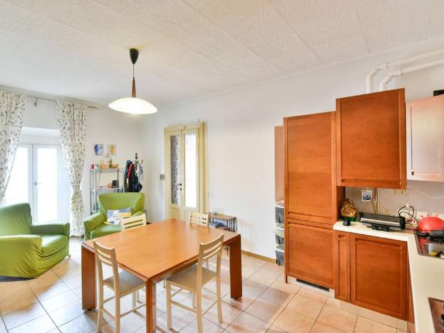 Appartamento in vendita a San Bartolomeo, Como