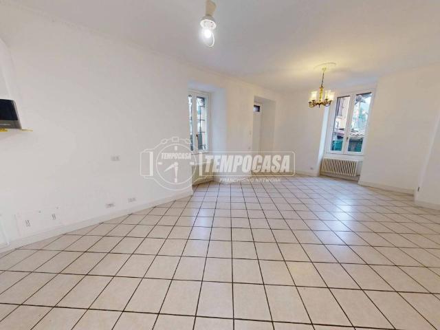 Appartamento in vendita a Sagnino, Como