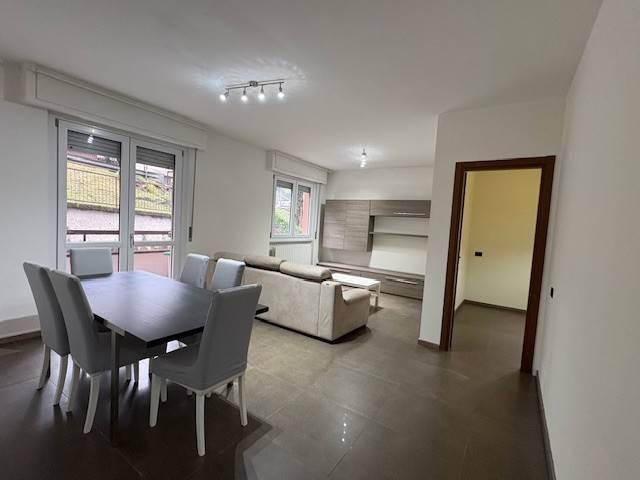 Appartamento in vendita a Como, Lombardia