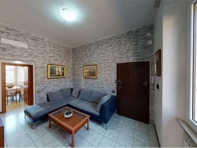 Appartamento in vendita a Como, Lombardia