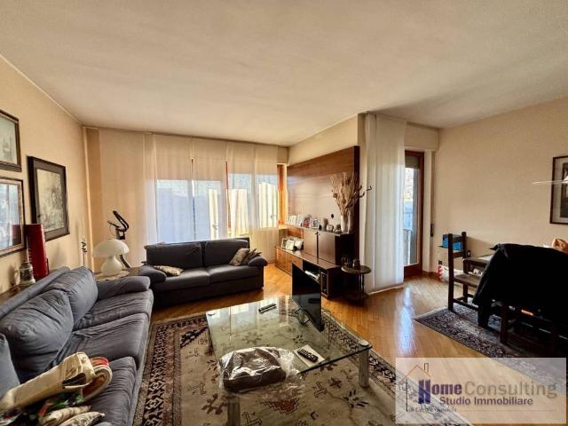 Appartamento in vendita a Como