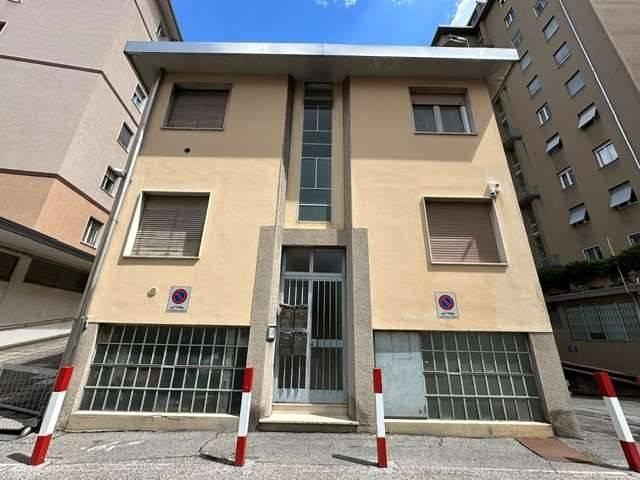Appartamento in vendita a Caserme, Como