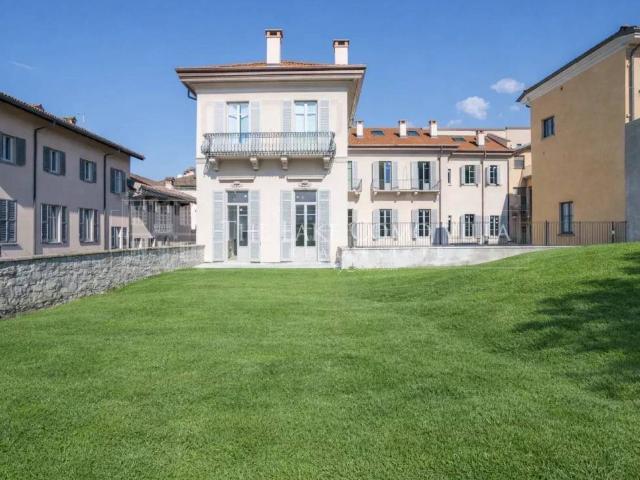 Appartamento in vendita a San Bartolomeo, Como