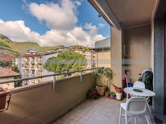 Appartamento in vendita a Como Sole, Como