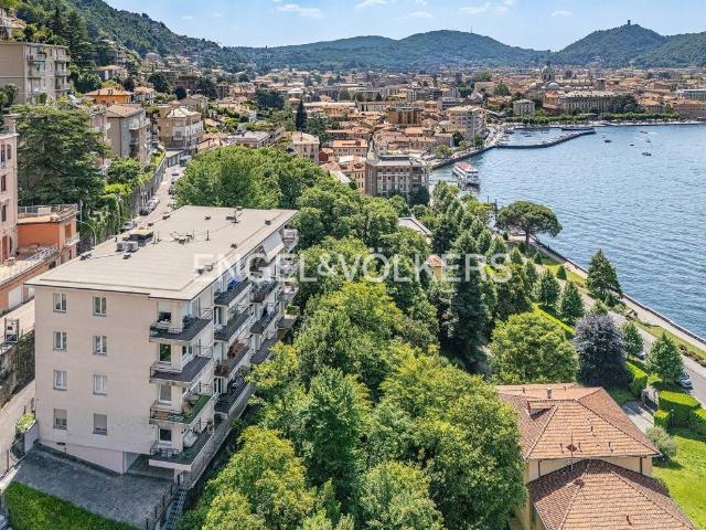 Appartamento in vendita a Como, Lombardia
