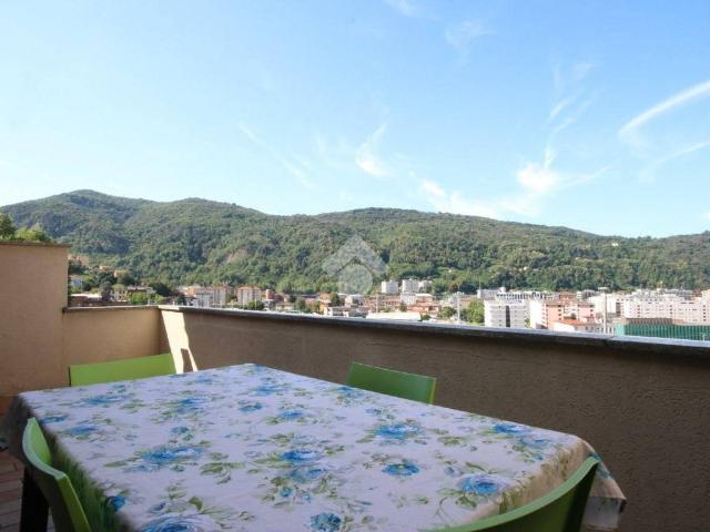 Appartamento in vendita a Como