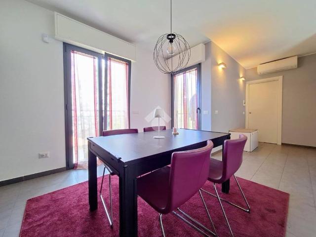 Appartamento in vendita a Como, Lombardia