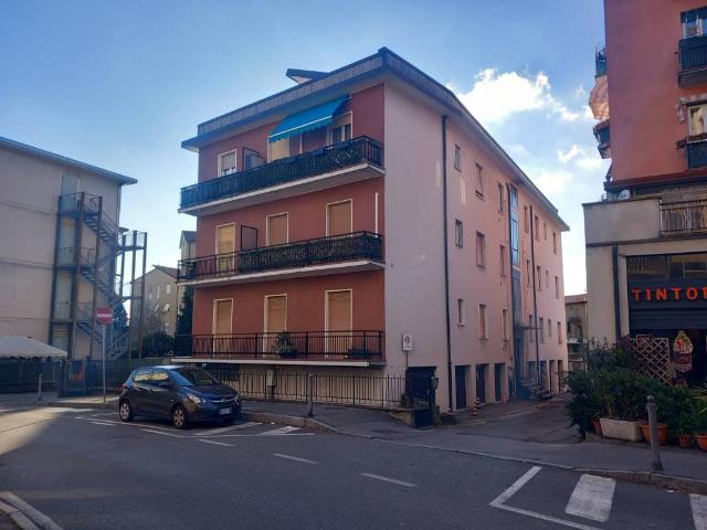 Appartamento in vendita a Como, Lombardia