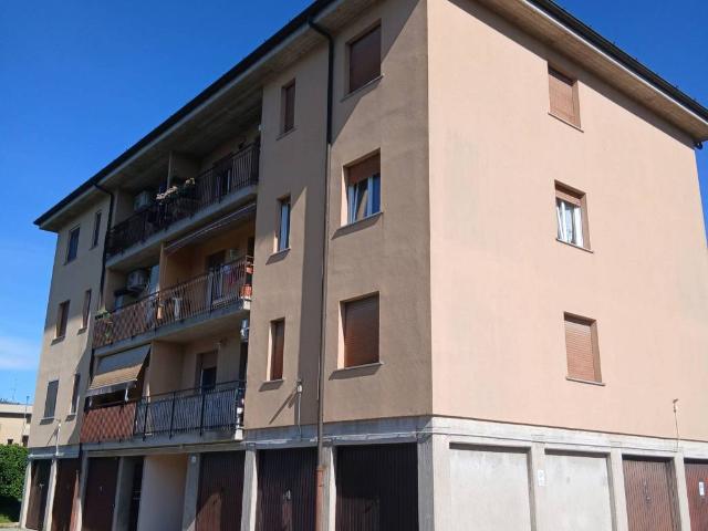 Appartamento in vendita a Prestino, Como