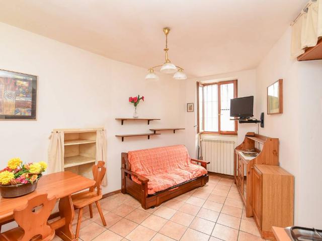 Appartamento in vendita a Como, Lombardia